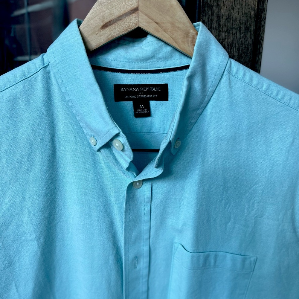 Banana Republic Casual Button Down Shirt (Sz M)